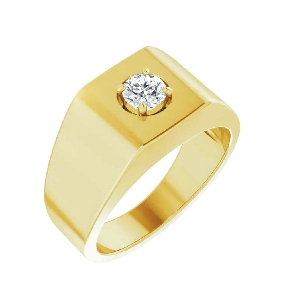 Mens diamond ring , 14kt gold with centre single diamond studded .