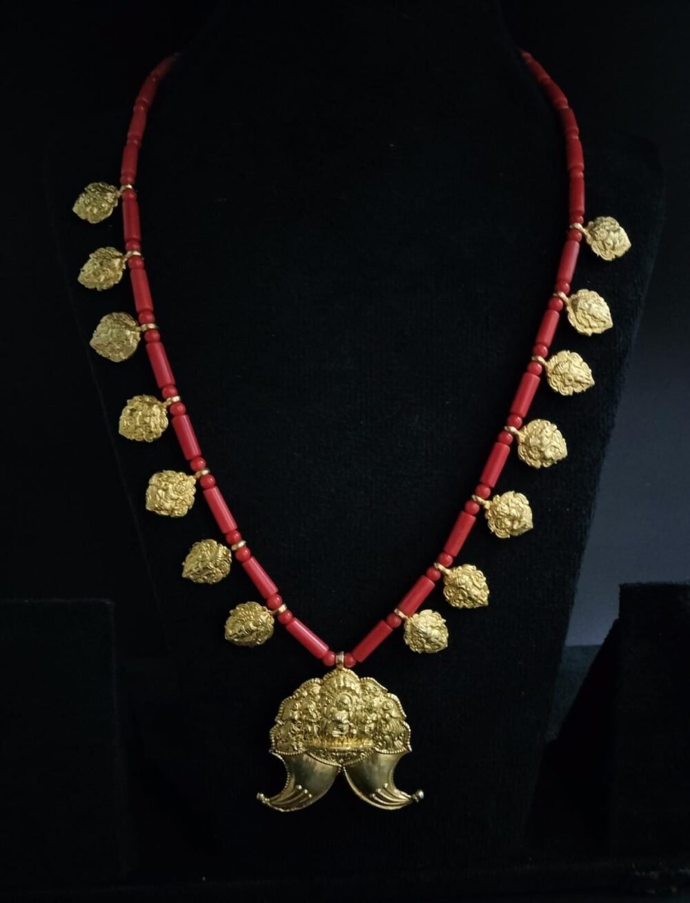 Shivaji Maharaj Era Wagh Nakh Necklace | 925 Silver with 22K Gold Plating | Tiger Claw Design Pendant On Coral Beads | Estate Jewellery. - Image 5