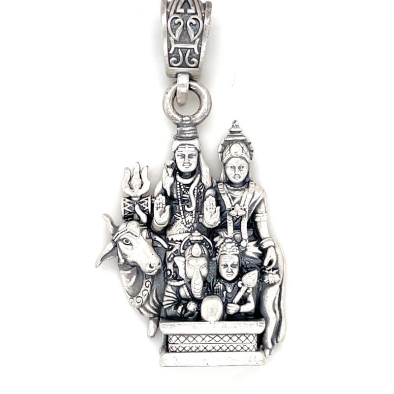 UN-0698_ecryrkoq60u_2025-06-11-19-40-52 3